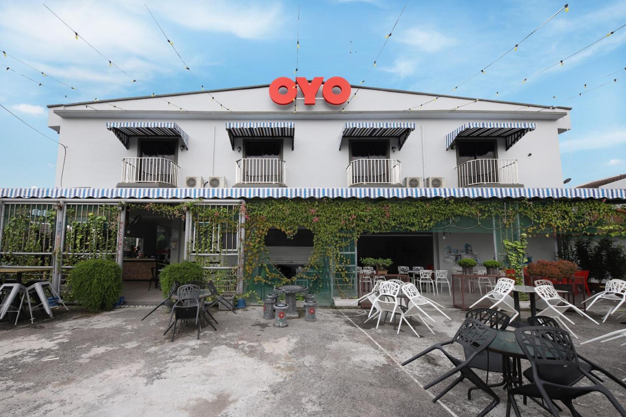 Oyo 778 Bmw 2 Hotel Muar Eksteriør billede