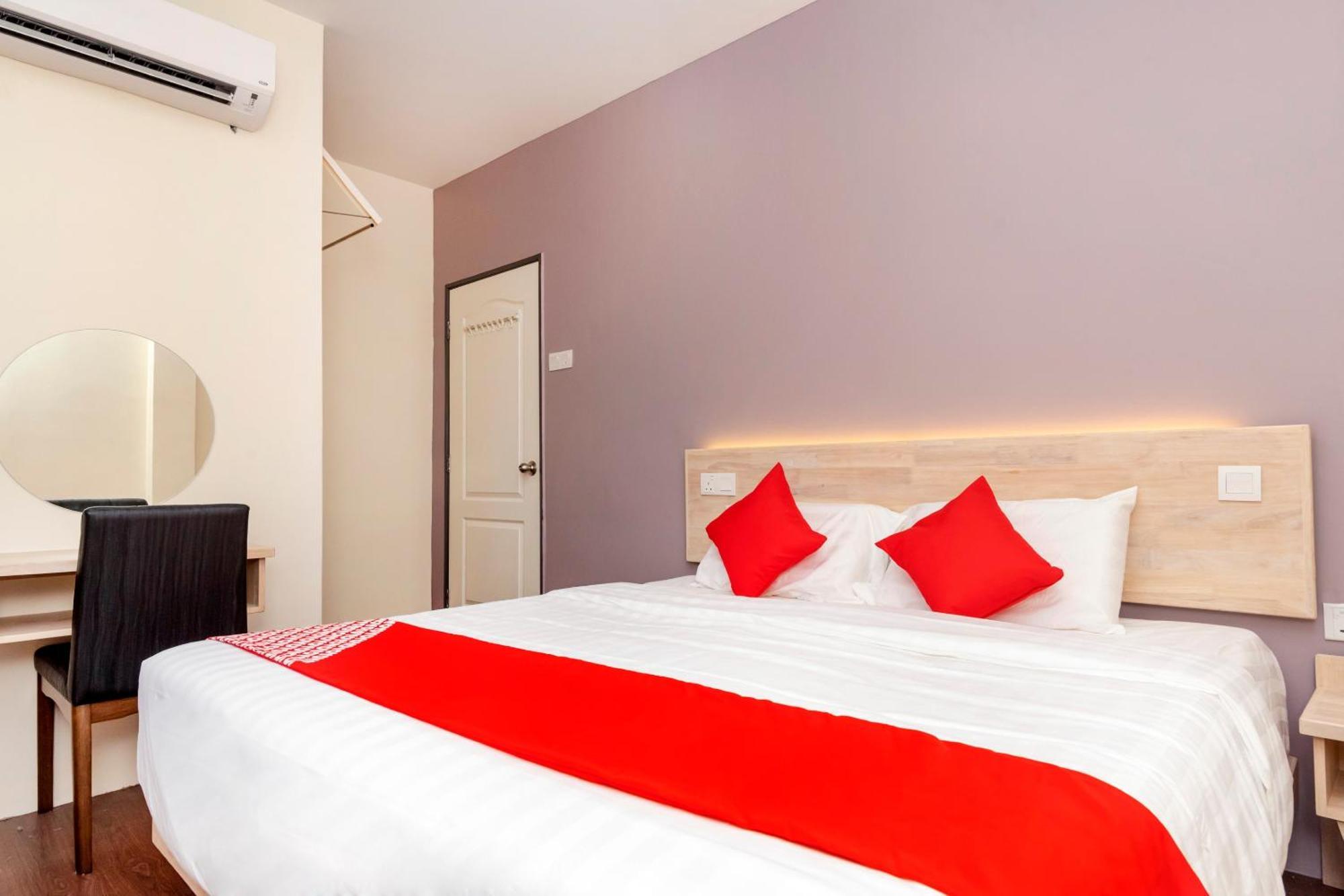 Oyo 778 Bmw 2 Hotel Muar Eksteriør billede