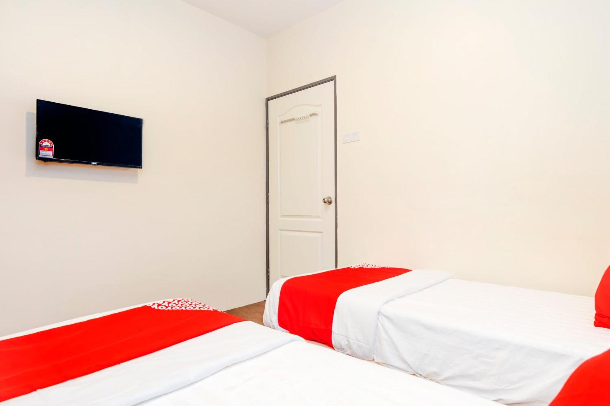 Oyo 778 Bmw 2 Hotel Muar Eksteriør billede