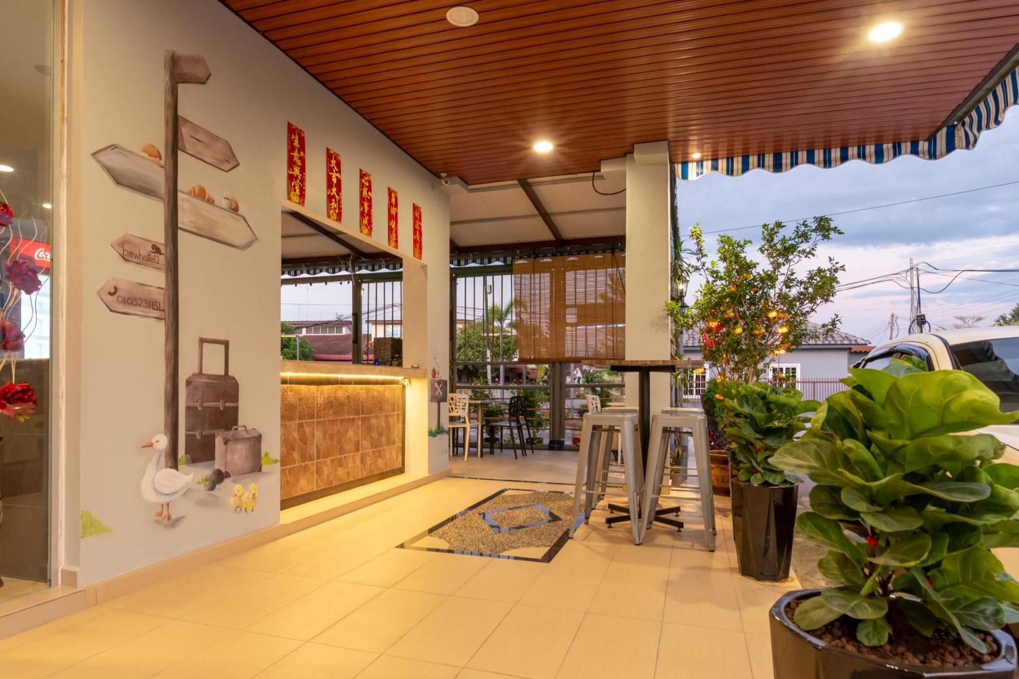 Oyo 778 Bmw 2 Hotel Muar Eksteriør billede